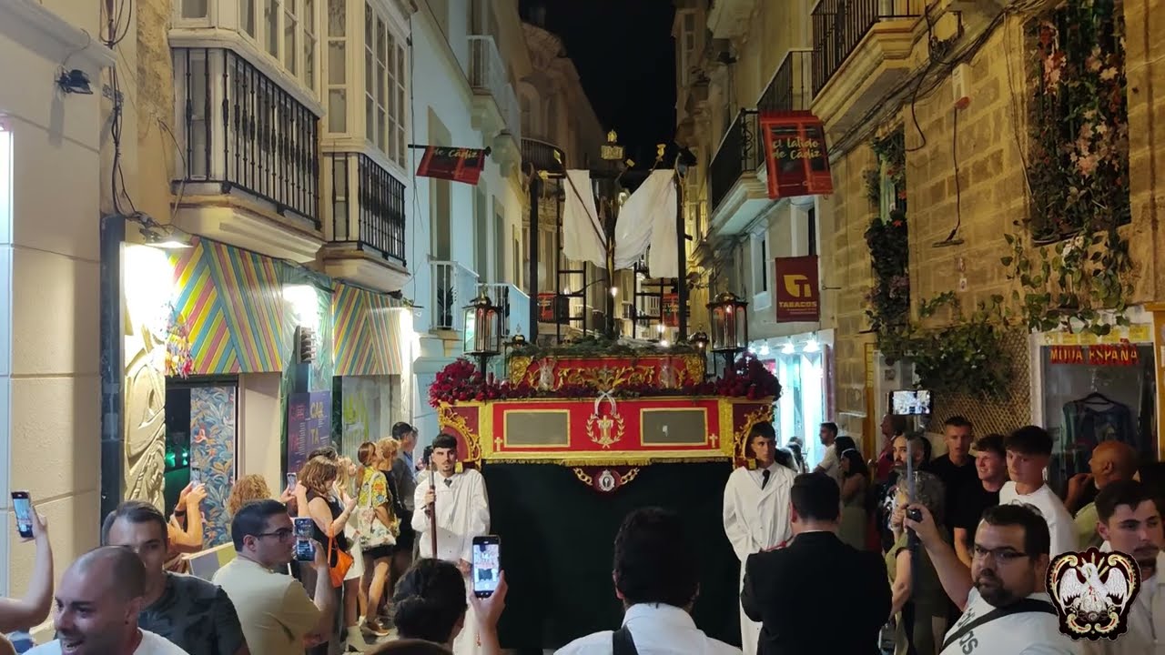 Cruz de Mayo Juvenil San Felipe, c/ Novena, Cádiz mayo 2025
