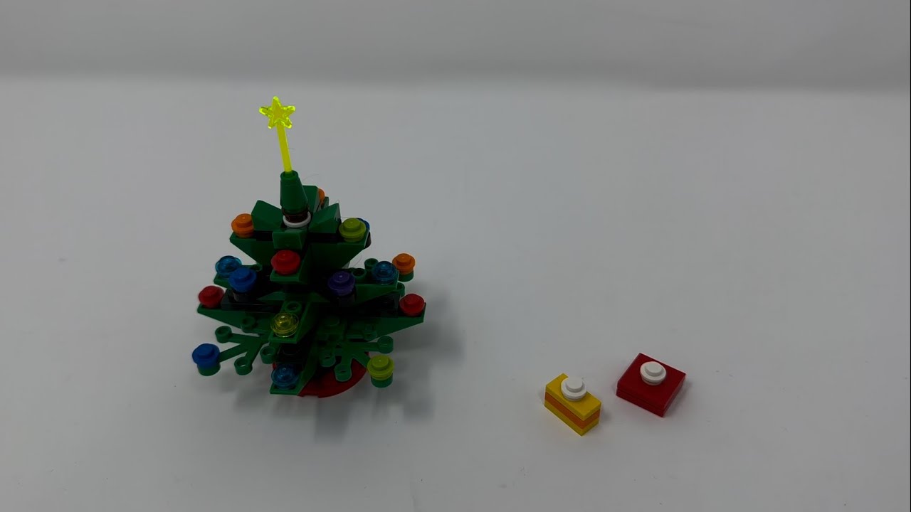 Lego Creator 30576 Holiday Tree | A Small Seasonal Set | GHMBricks Review