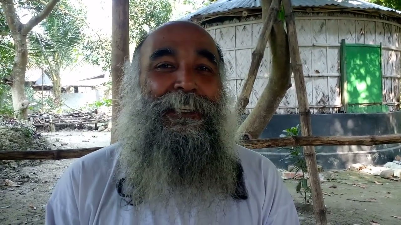 সাধু এ কি বলে