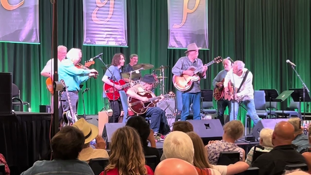 Main Street Breakdown as the closing song of the annual Chet Atkins Appreciation Society convention