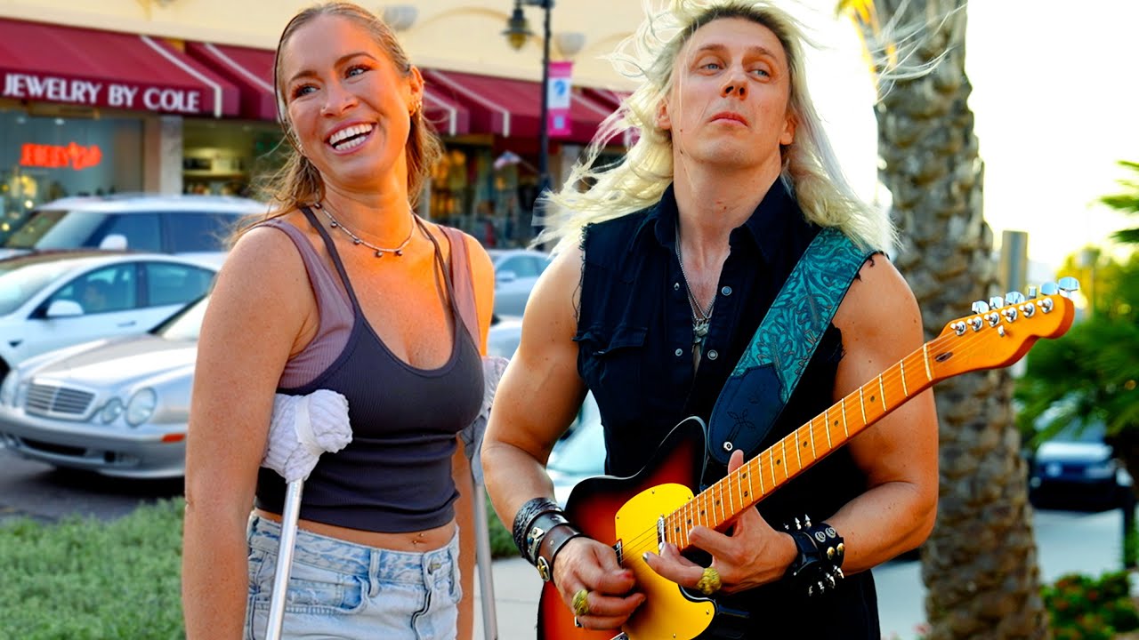 She Asks if I Know Fleetwood Mac and This Singer Shocks The Crowd