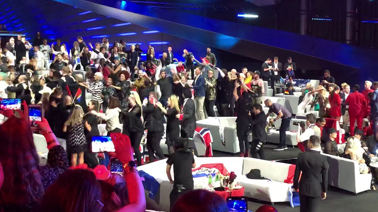 Eurovision 2019: contestants in the Green Room do the conga to Spain’s Mikki!