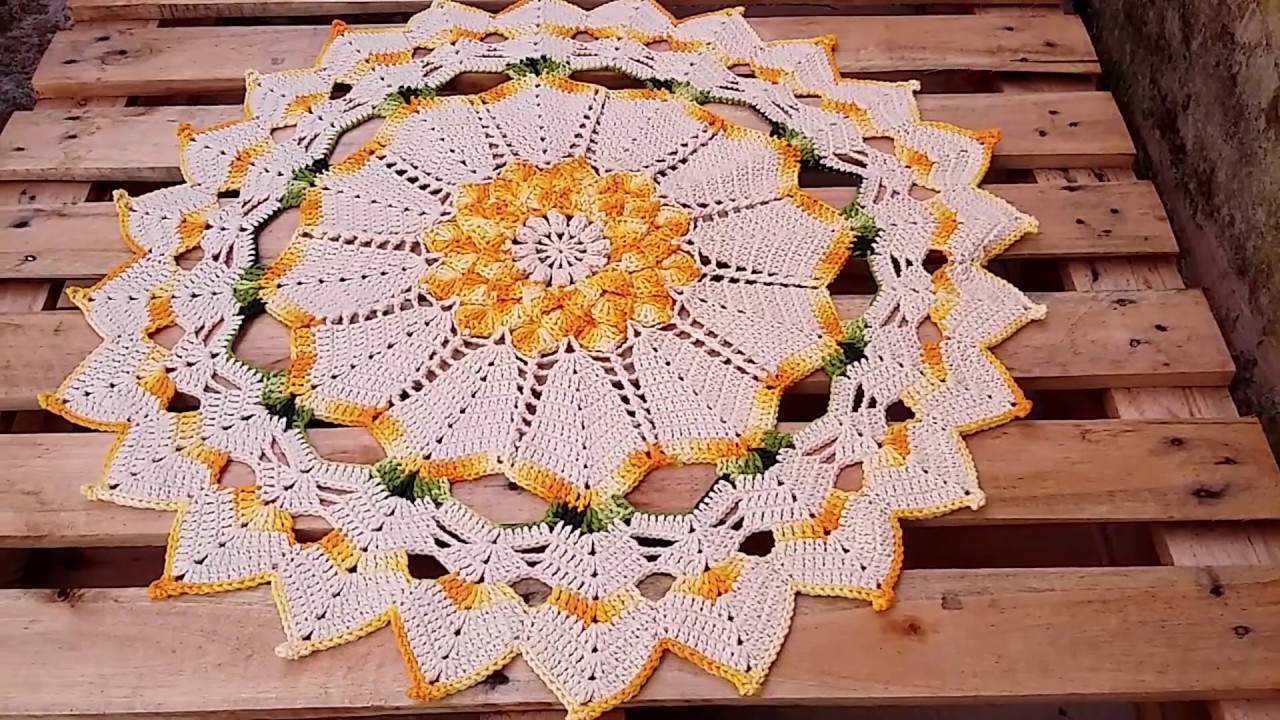 TOALHA DE MESA TELMA  DE CROCHÊ/Toalha de mesa girassol