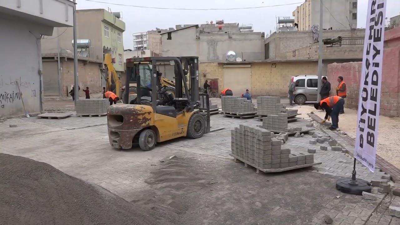 BÜYÜKŞEHİR SURUÇ’TA ÜST YAPI İYİLEŞTİRME ÇALIŞMALARINI SÜRDÜRÜYOR
