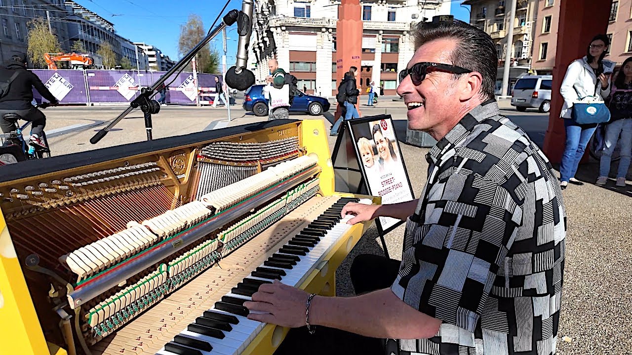 Nico Brina rocks the Boogie Woogie Cheese Piano in Town