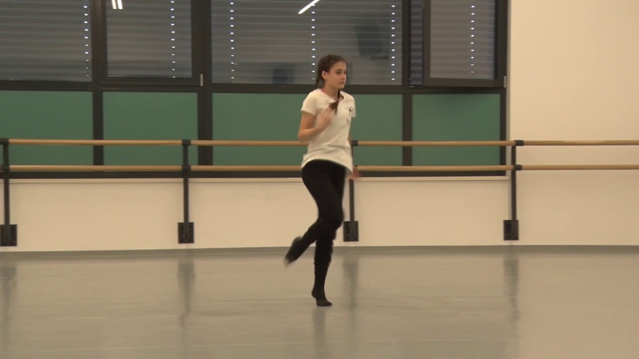 Divattánc Showtánc Alapfok 3-4 Versenykoreográfia (Kézér Gabriella)