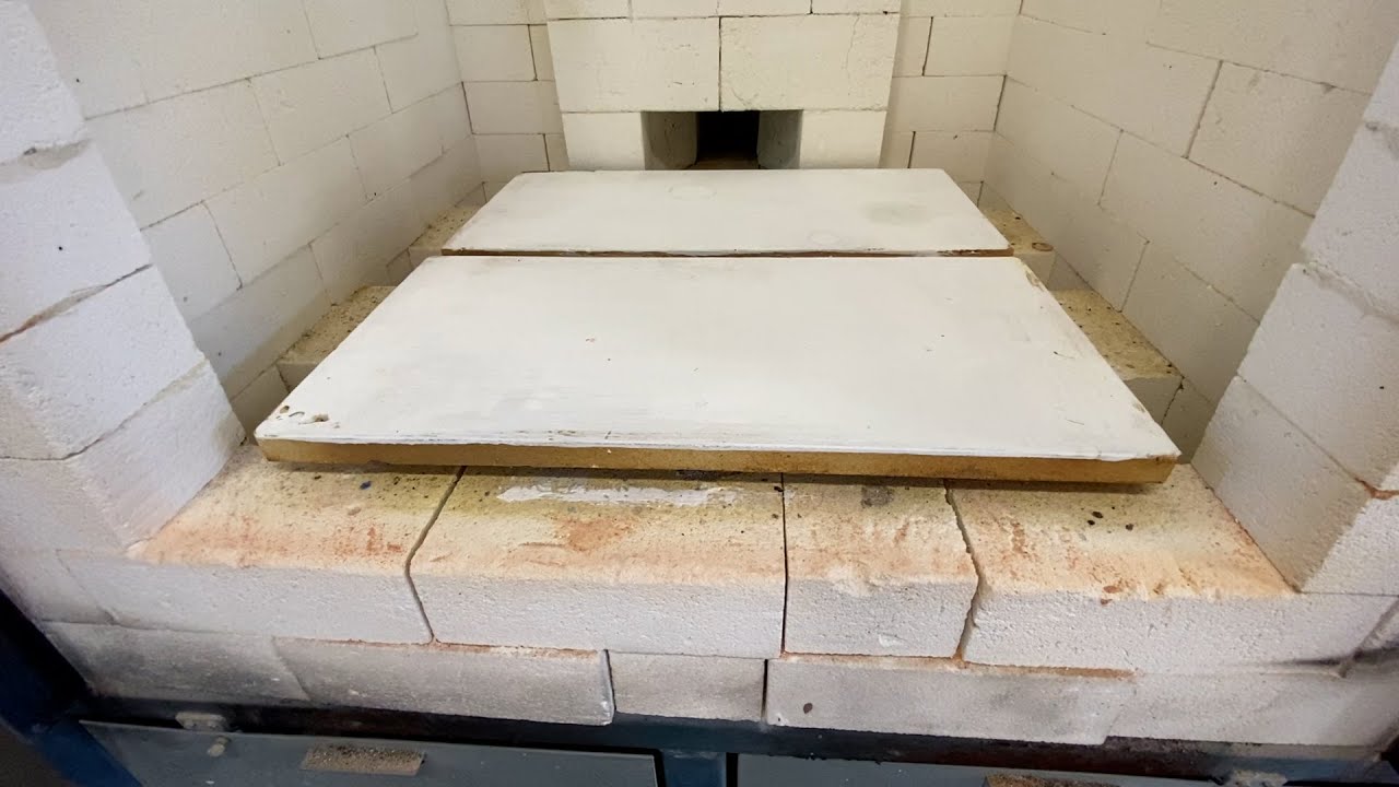 (RoughCut) Stacking principles and setting the floor on a gas kiln