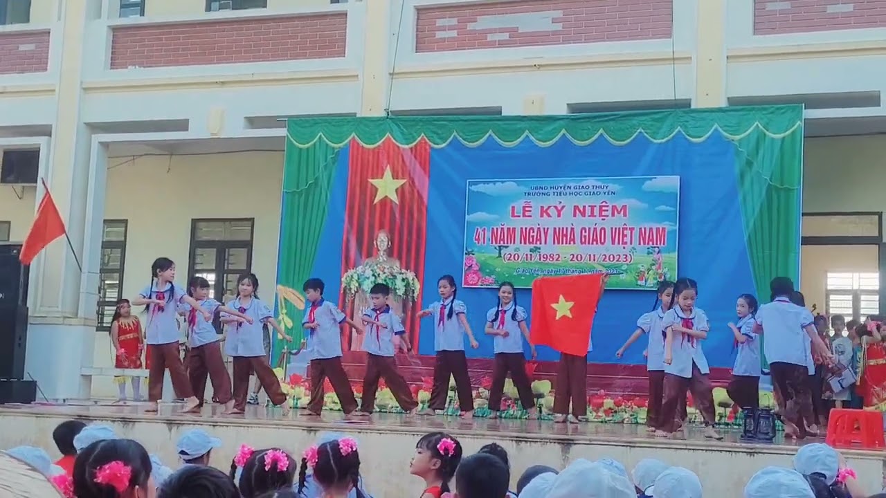 Em Yêu trường em _ Kỳ Duyên 5D