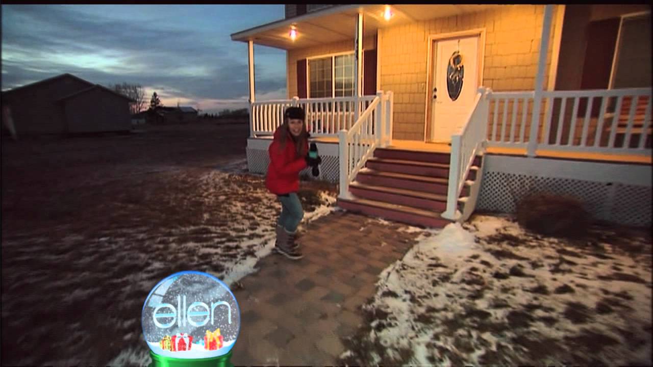 Ellen Surprises a Family with ALL the 12 Days of Giveaways!
