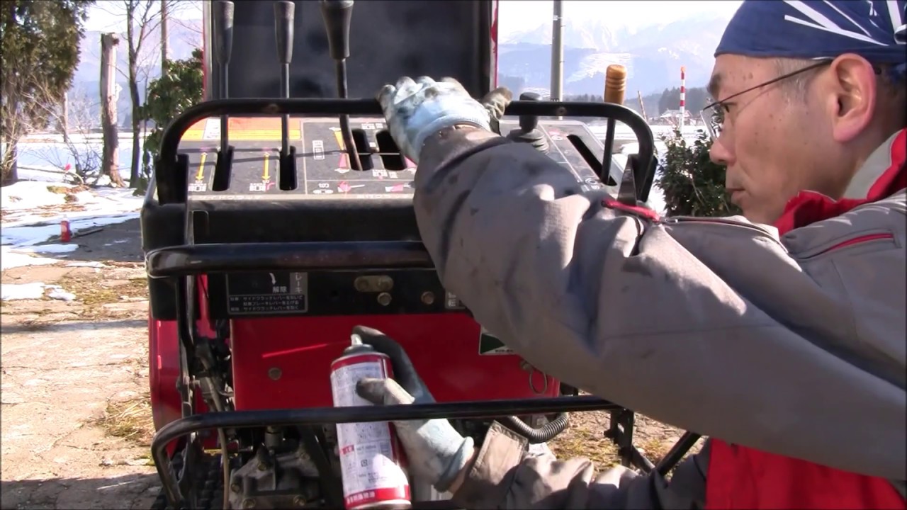 ヤンマー除雪機 Je-101D テンショナーブラケットなど交換