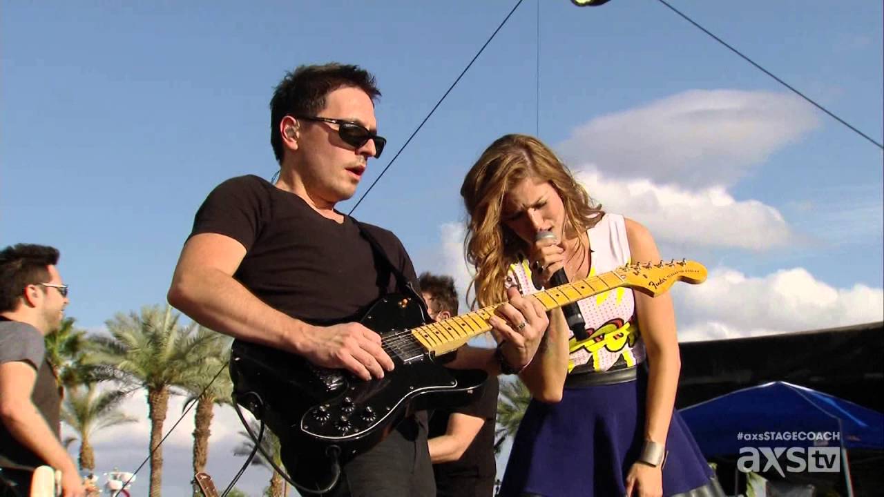 Cassadee Pope - Stagecoach 2015 - Interview + performance