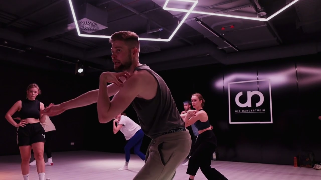 GIO DANCESTUDIO