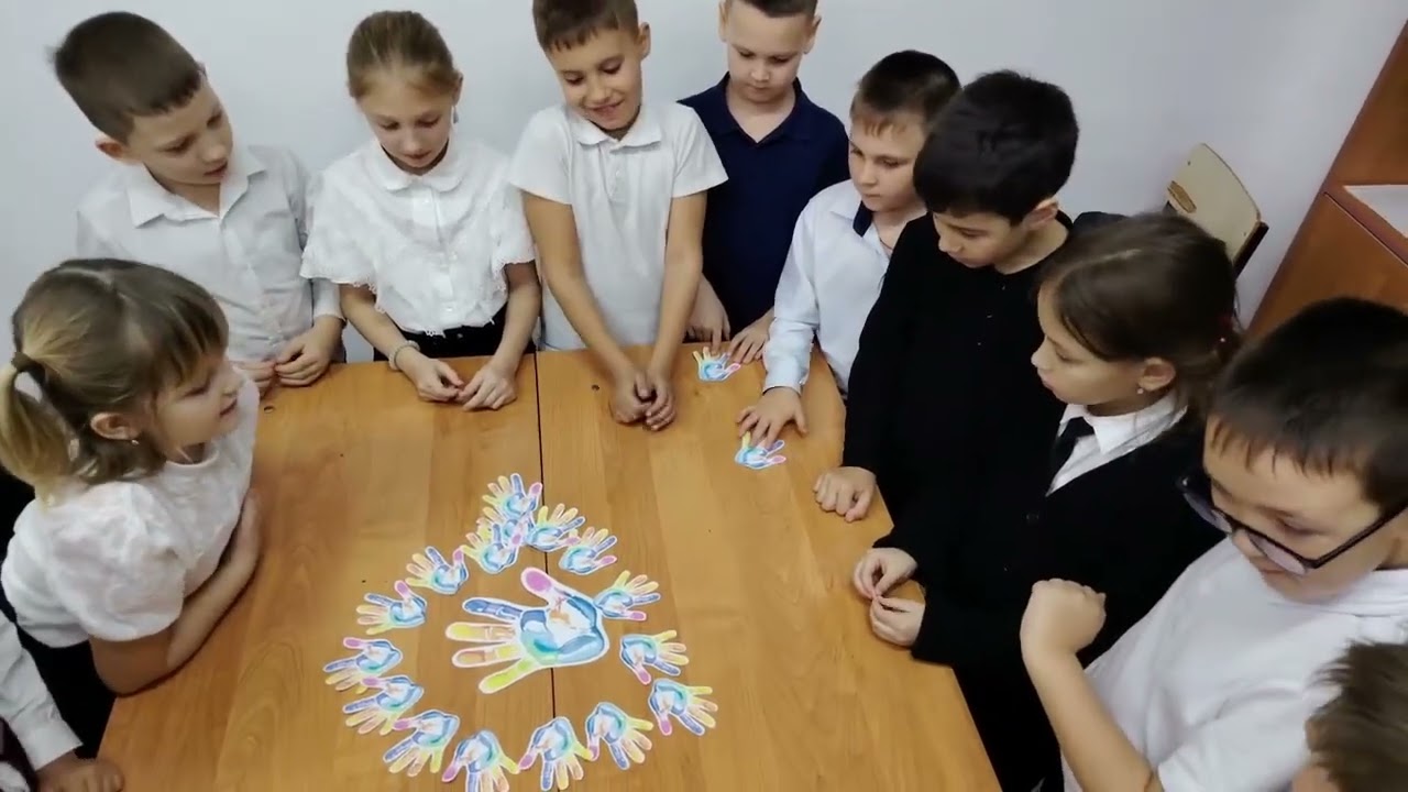 Классный час на тему «Единая земля, единый народ, единое будущее».