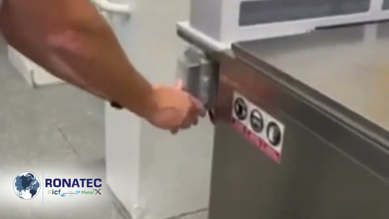 Ultrasonic Cleaning System with Oil Skimmer | Stainless Steel Fabrication by Ronatec