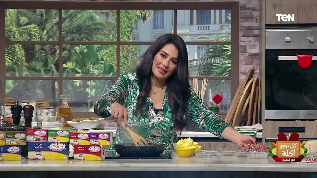 طريقة عمل جلاش باللحم المفروم مع الشيف فيفيان