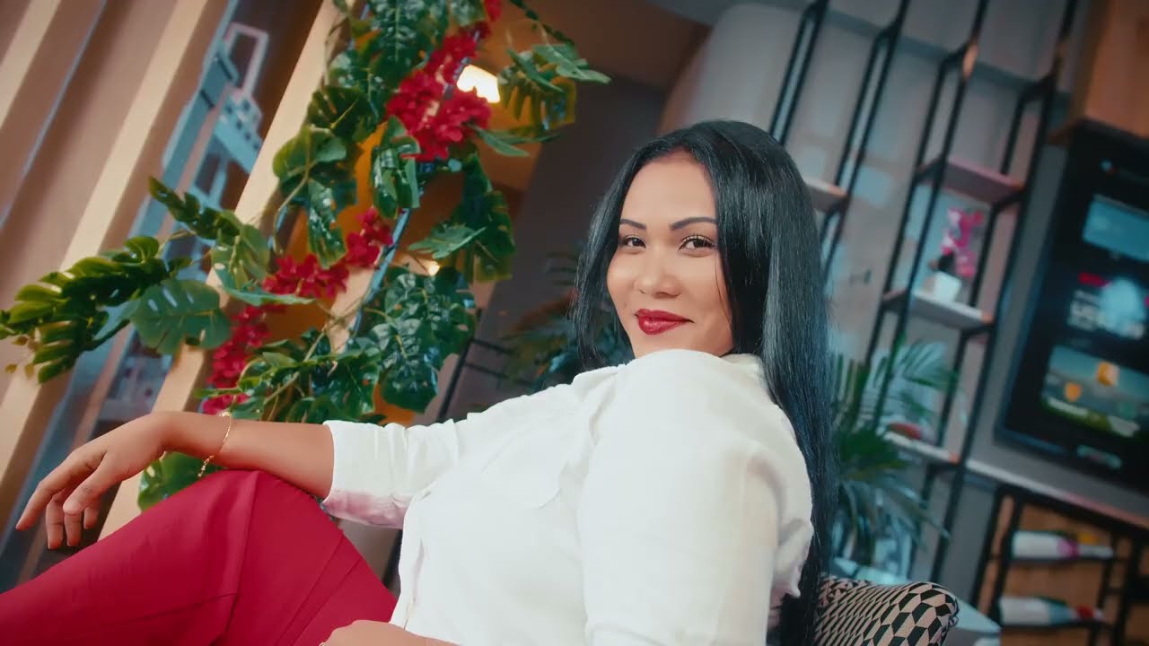 Tukson feat Zyanne - Owah ( Clip Gasy 2025 )