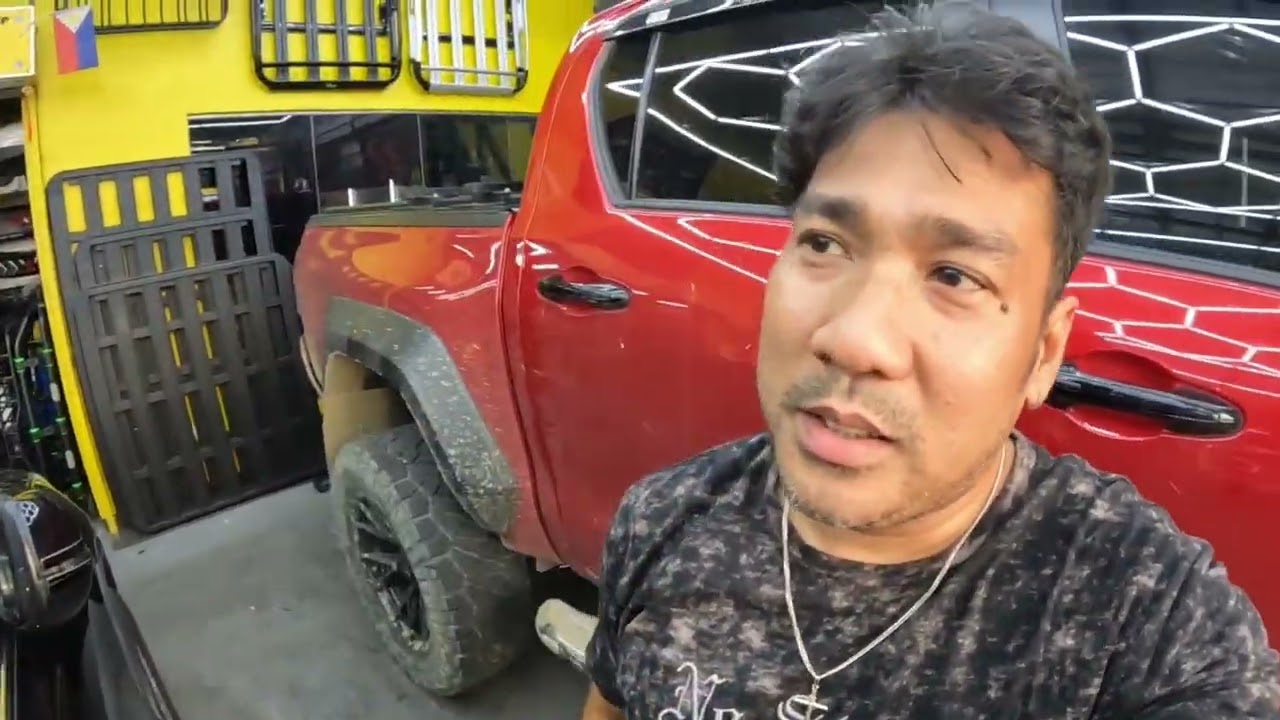 Car side awning and roofrack para sa aming car camping #fyp #carcamping 