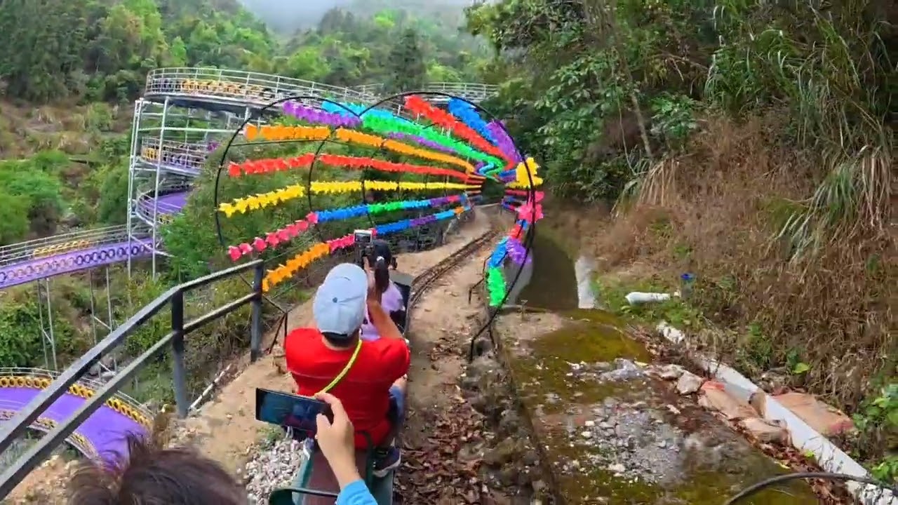 雲浮新興天露山飛車，小火車