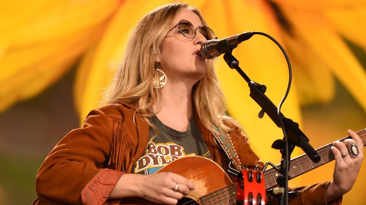 Margo Price - Cocaine Cowboys (Live at Farm Aid 2018)