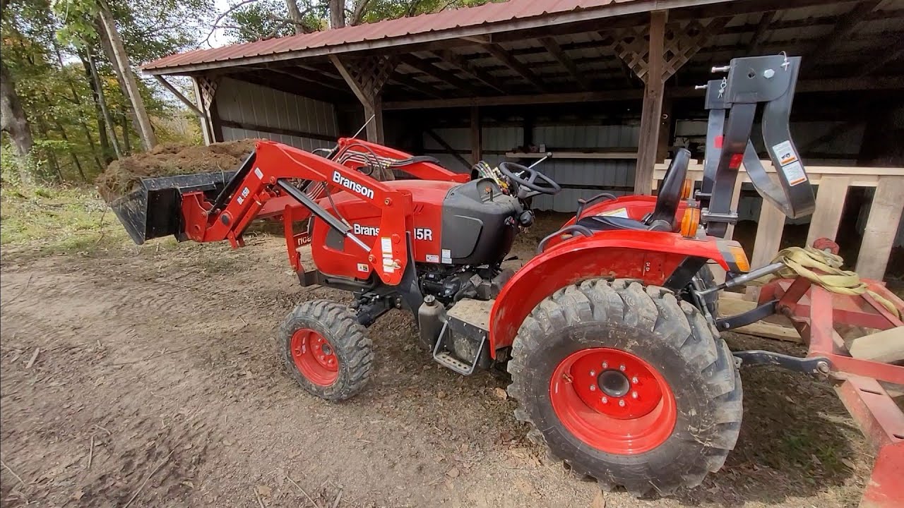 BRANSON 2515R DIGGIN AND HYDRAULICS ACTION