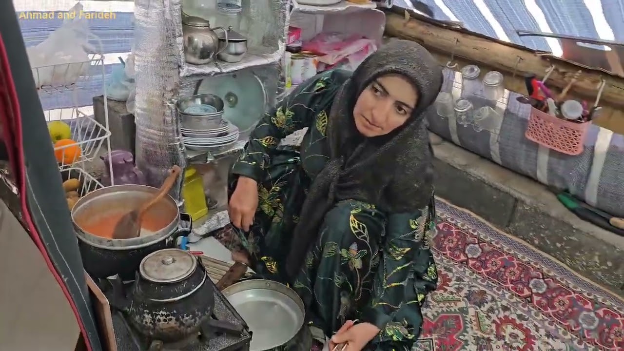 On rainy and difficult days, will Ahmad's efforts and Farideh's kindness last?