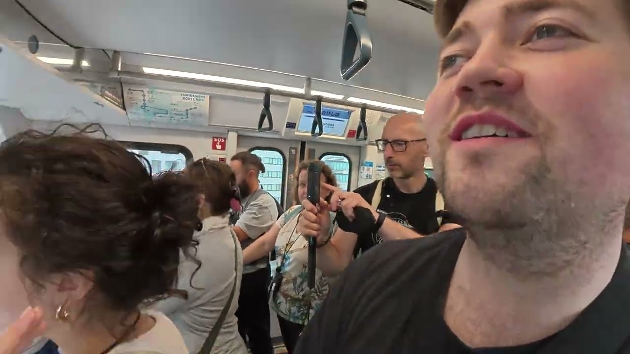 Поездка на беспилотном поезде в Токио! 🚆 (линия Юрикамомэ)
