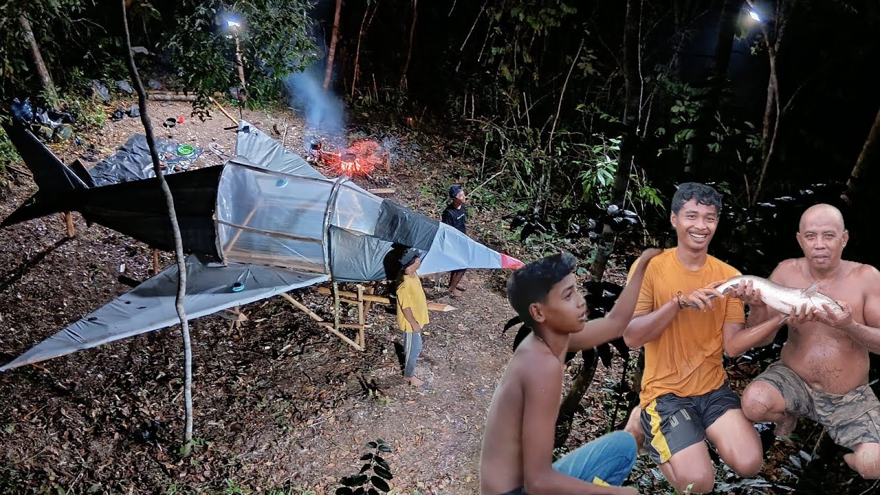 Camping hujan deras tidur nyenyak di cabin pesawat tempur jet siluman