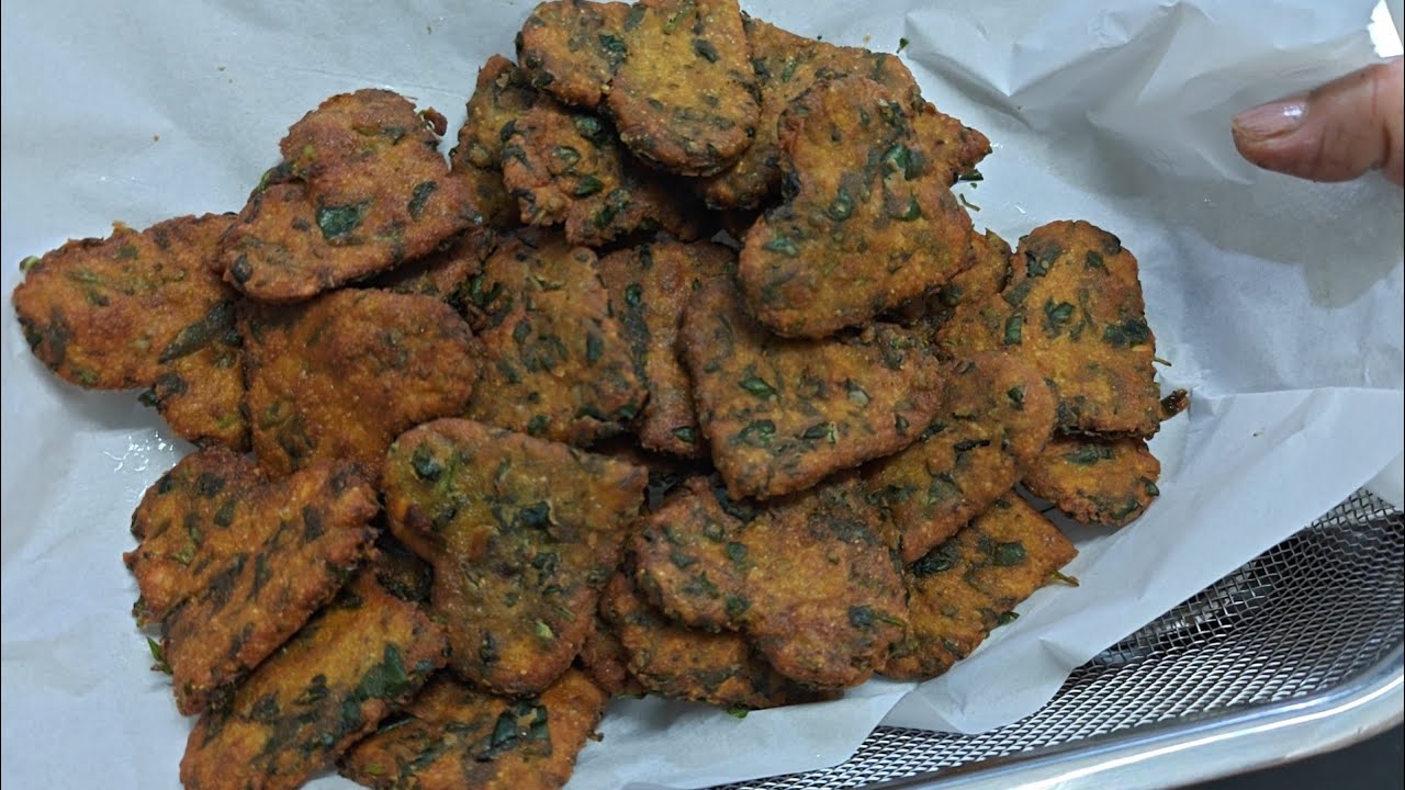 मेंथी चना दाल नास्ता रेसिपी ! Menthi aur chana dal nasta recipe ! Fenugreek check pea nasta