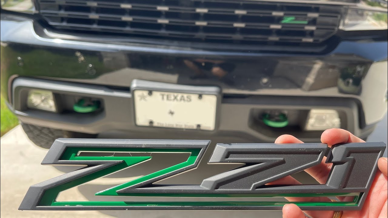 DIY UPGRADE - Painting Tow Hooks Body and Grille Z71 Emblems and Custom Decal on 2019 Trail Boss LT
