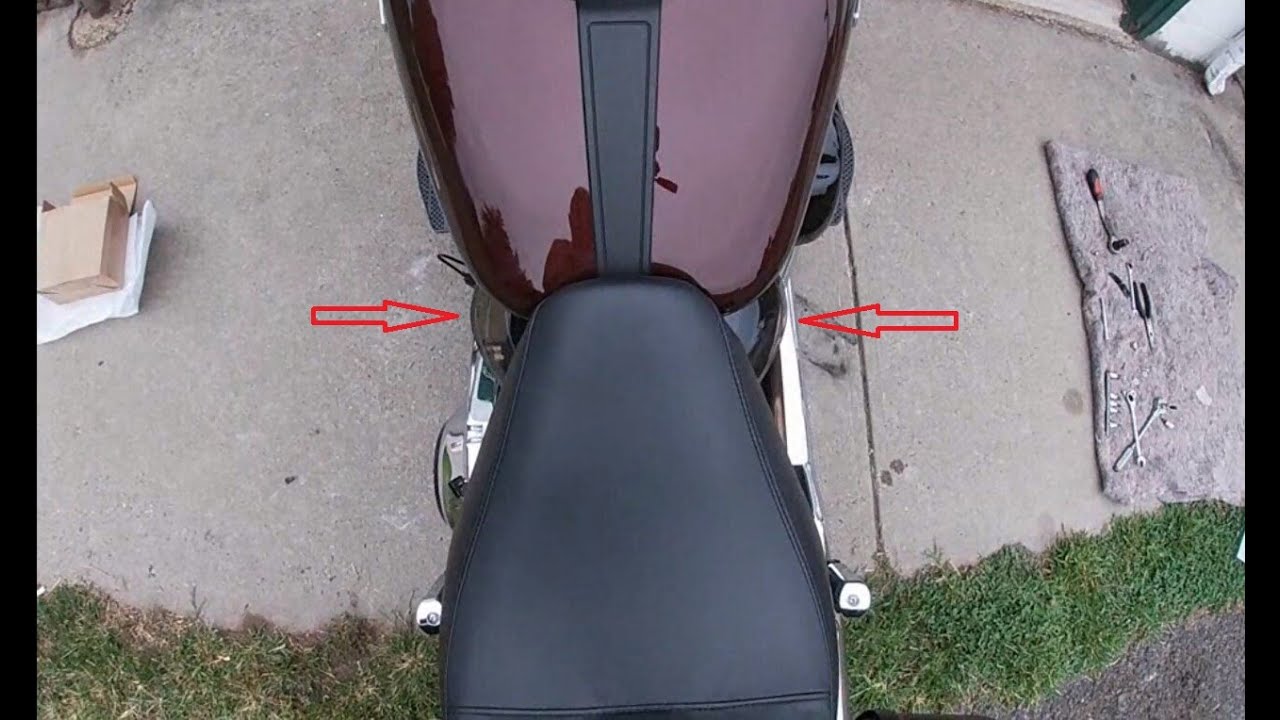 2018 Sport Glide FLSB Saddle mid frame heat deflectors install