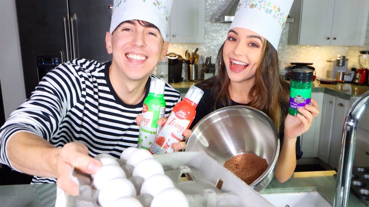 Baking with Bobby & Vanessa Merrell!! (Christmas Edition)