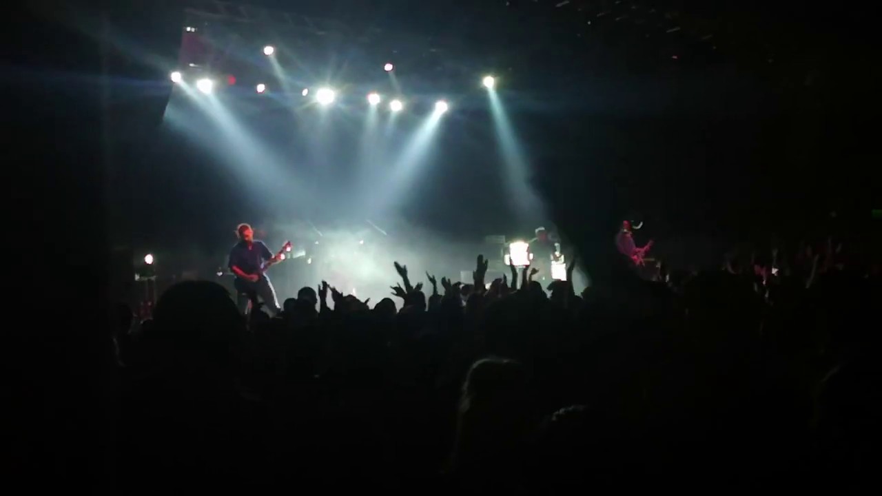 Trizas de Vos - Eterna Inocencia en vivo Santiago 2019