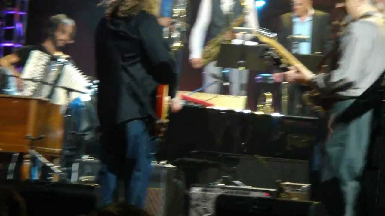 14. The Weight. 720p LOVE FOR LEVON IZOD CENTER 10-3-2012 CLUBDOC