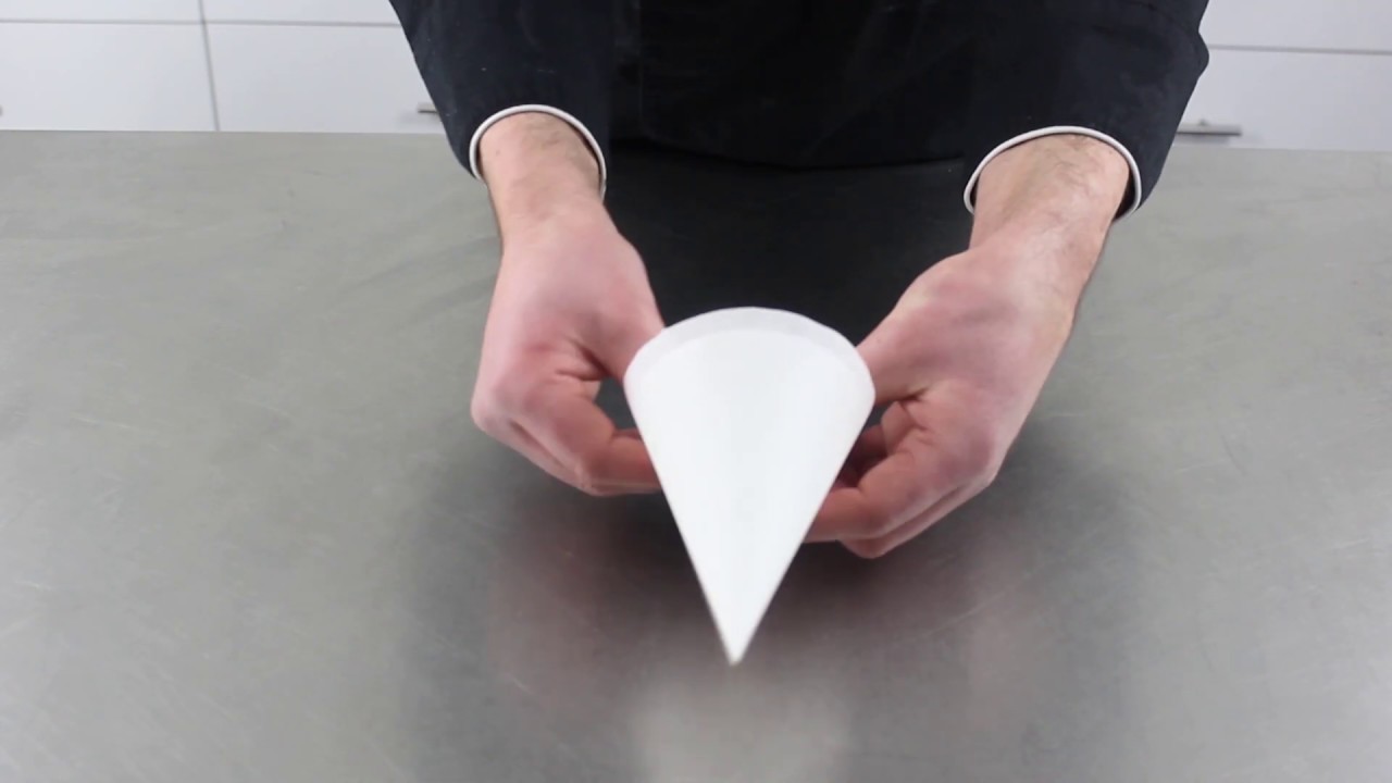 Comment faire un cône en papier cuisson ?