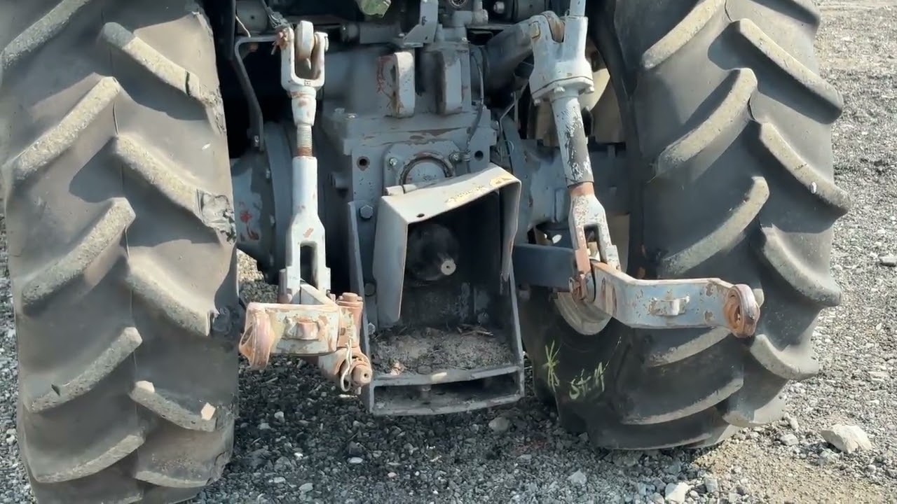 NEW HOLLAND TN65 UTILITY TRACTOR For Sale