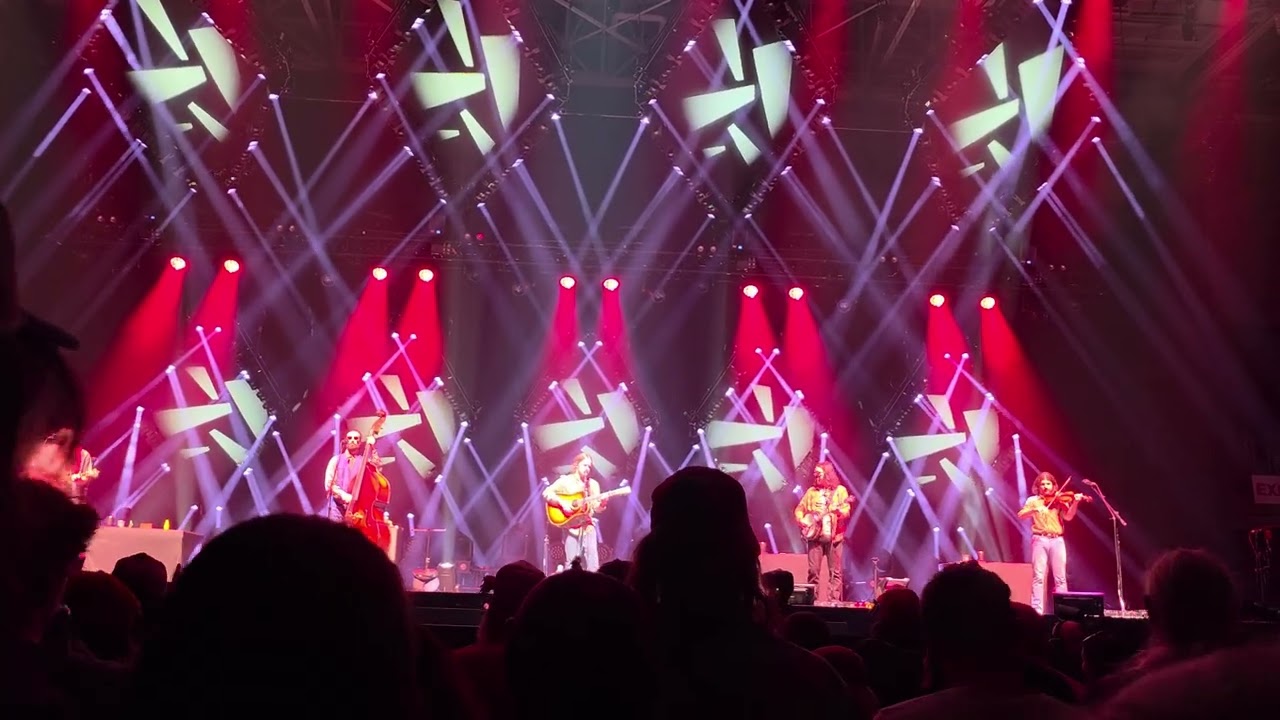 Billy Strings ~ Love Come Rolling Down  Asheville NC 2-13-26 