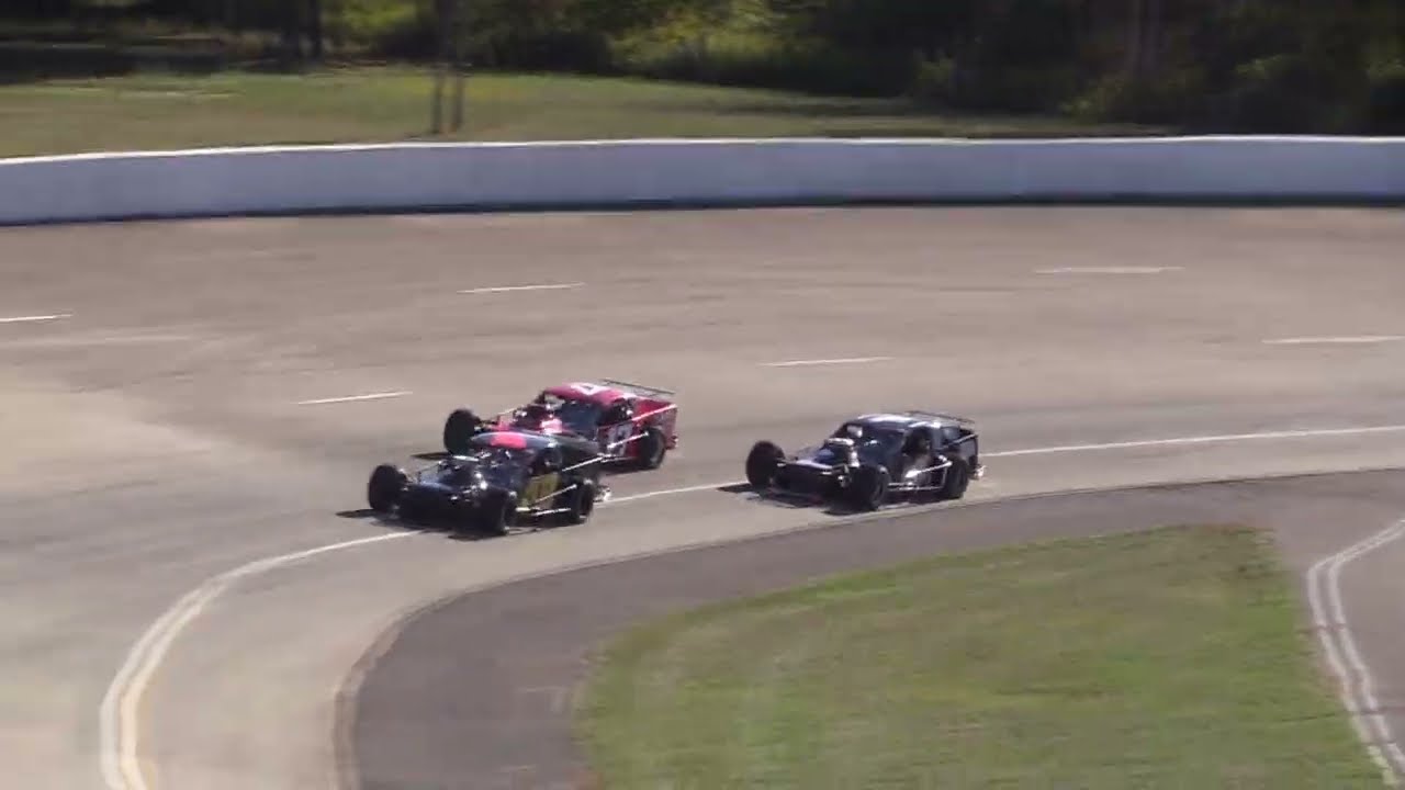 Sportsman Modified feature from Shangri-La II Speedway Sep 20 2025