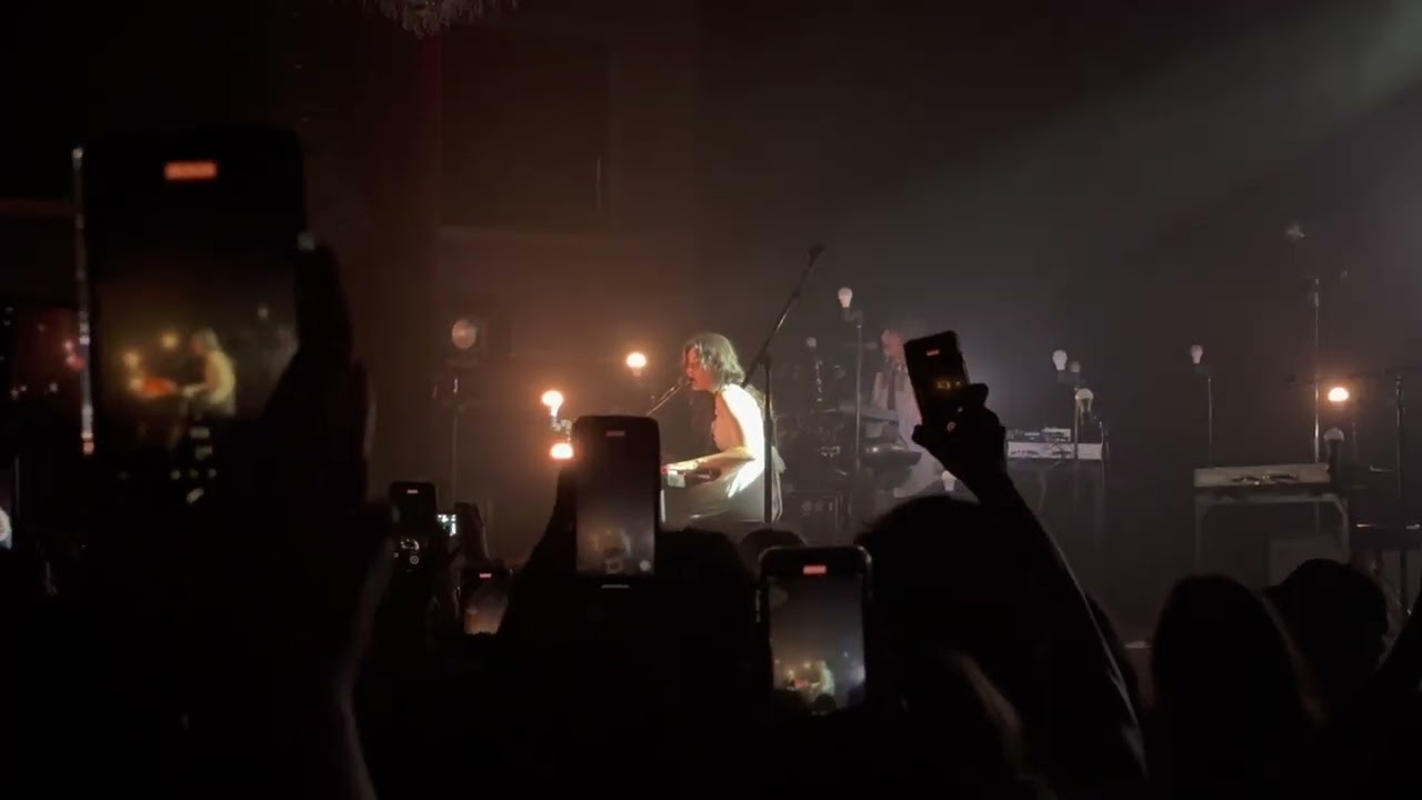 Gracie Abrams - minor + I miss you, I’m sorry - live @ SF The Fillmore 4/10/23