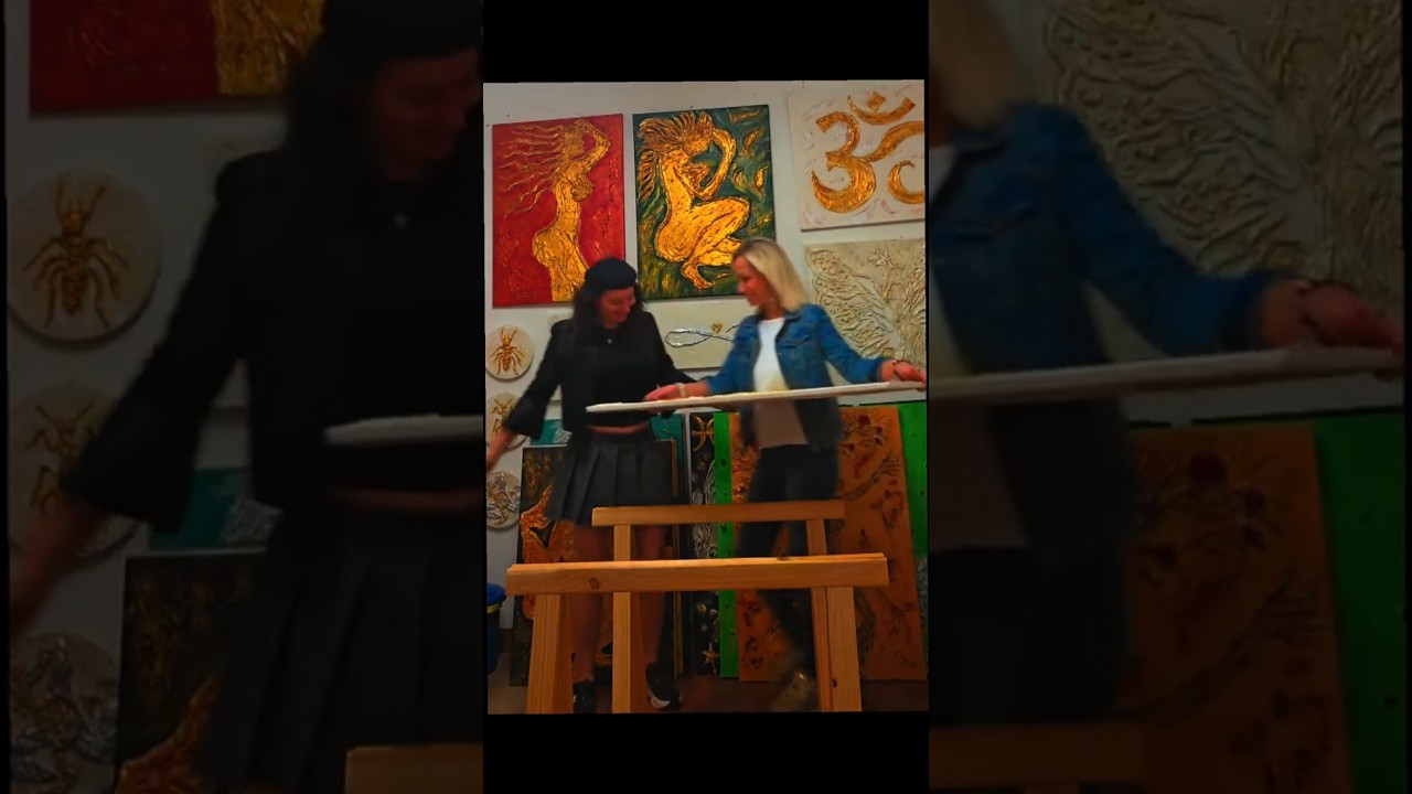 Nel mio Art Lab & Gallery  il tempo si sfiora, si tende, si incontra tra luce, materia e respiro.