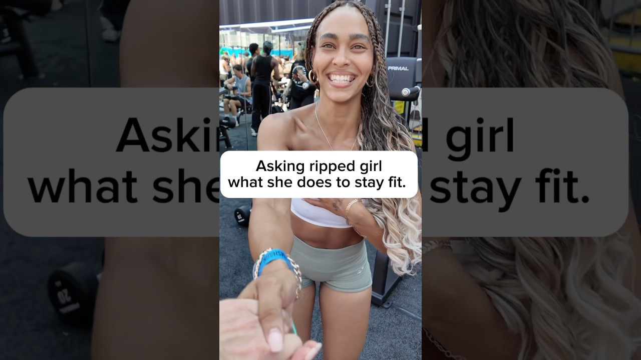 Asking fit girl to show me how many pull-ups she can do. #nyc #pullup #girlswholift #workout