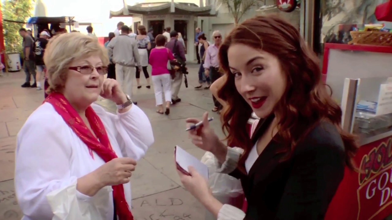 Gone South Movie // Tracy Thomas & Erin Karpluk // Autographs Scene