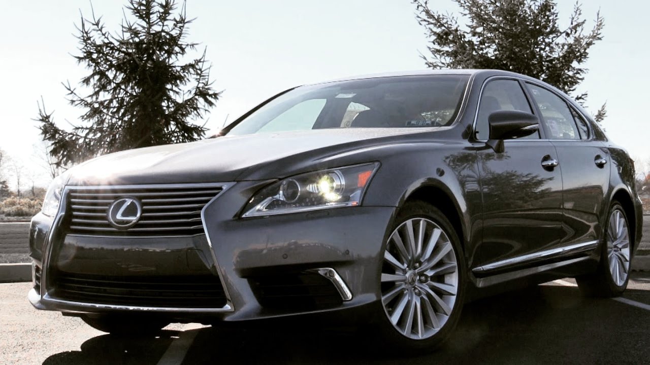 2017 Lexus LS460: Review