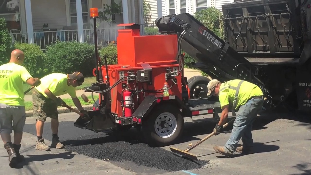Stepp MFG Asphalt Recyclers in Action 2017