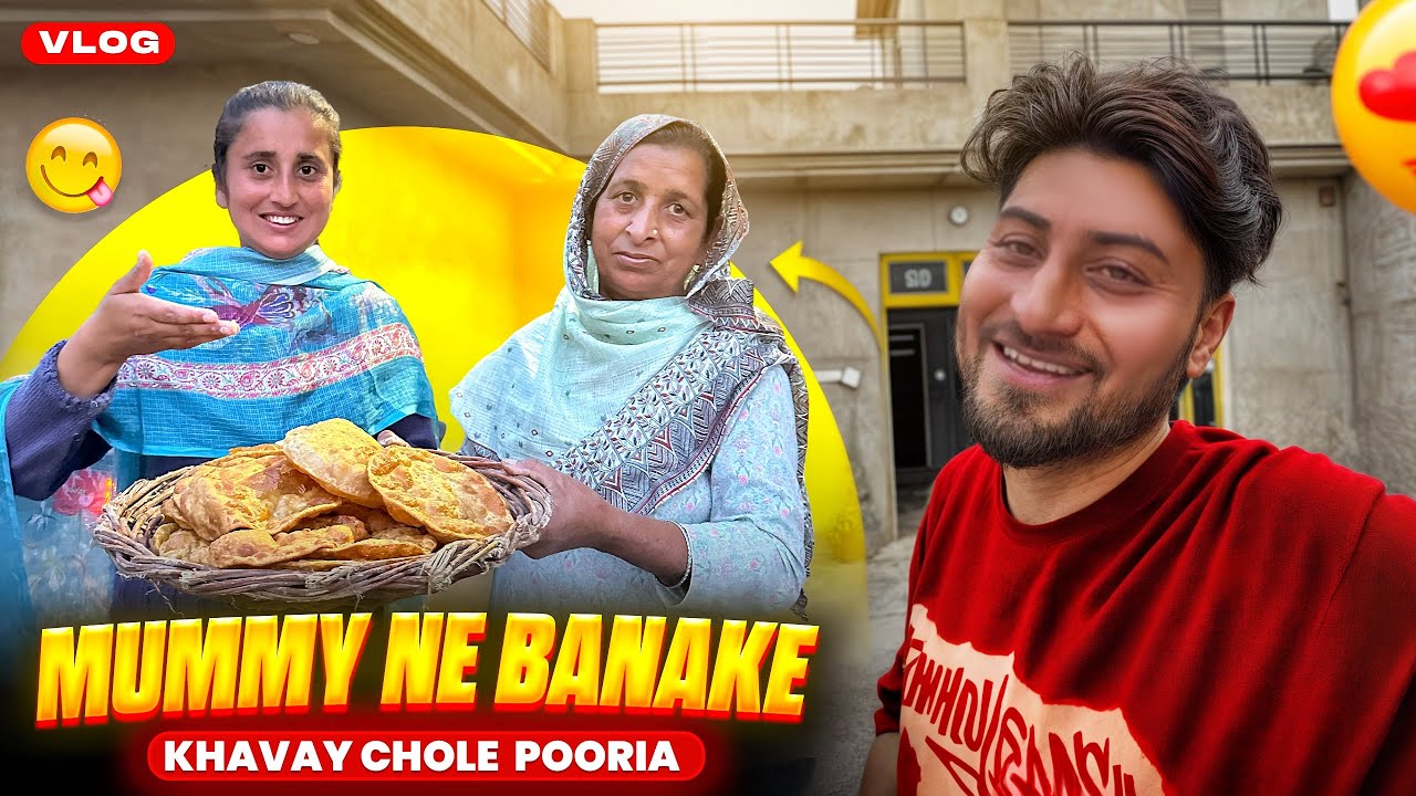 Mummy ne banake khavay chole pooria 😋