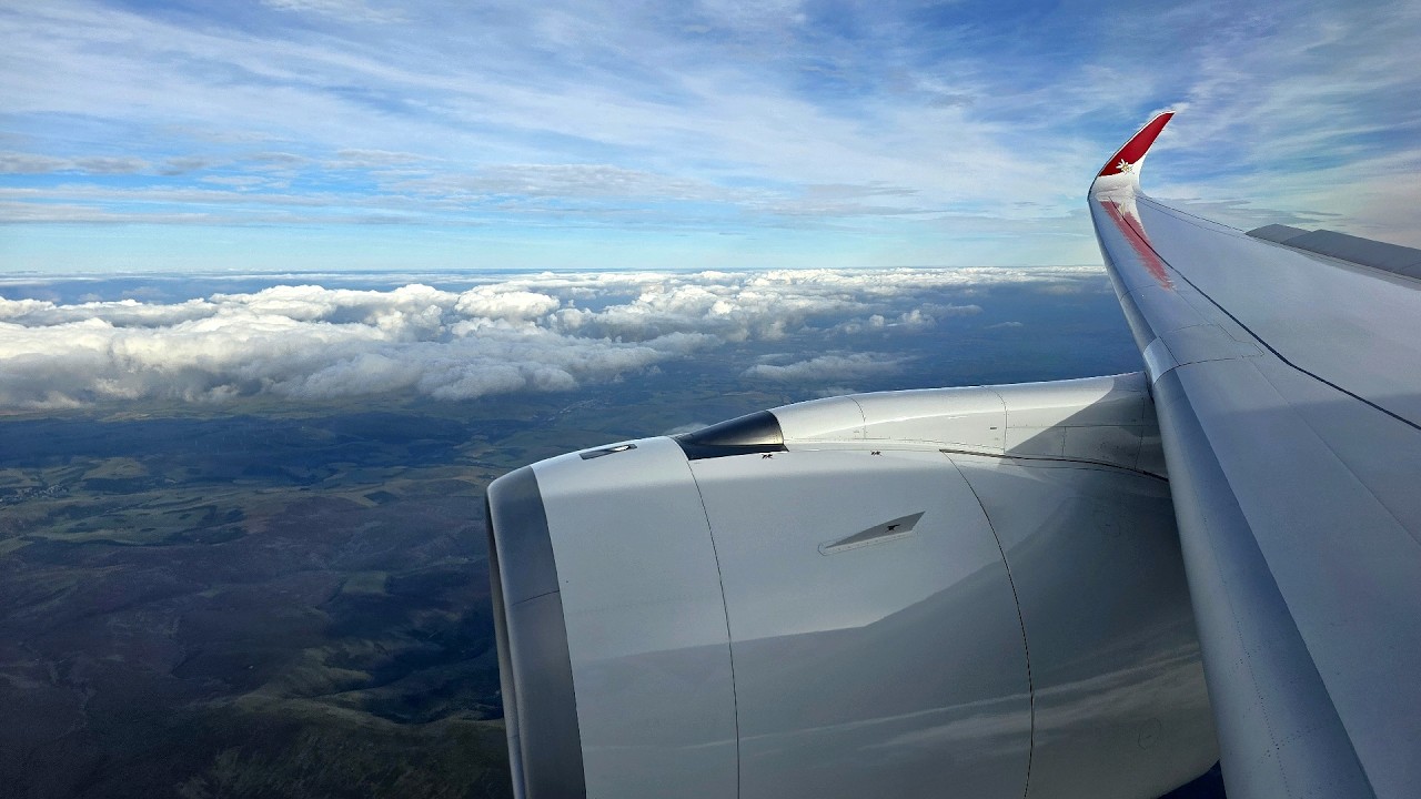 Edelweiss Airbus A350-900 ✈ Landing at Edinburgh Airport