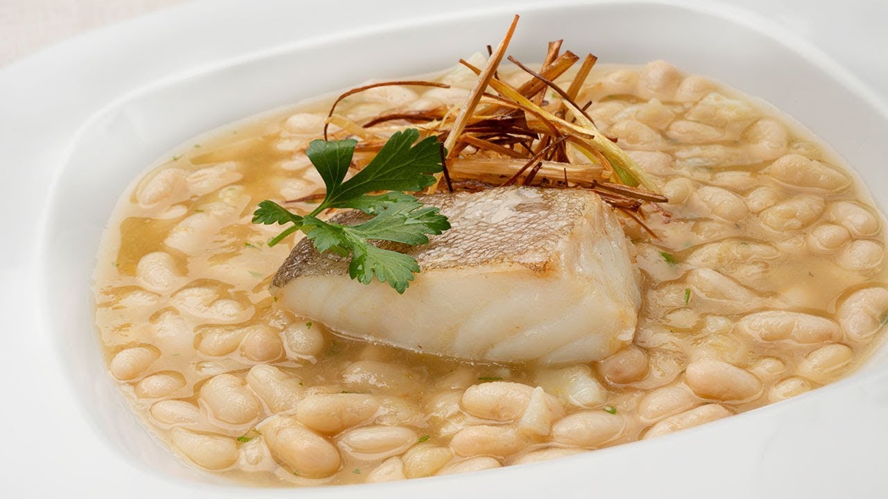 Pochas con bacalao confitado y puerro crujiente - Cocina Abierta de Karlos Arguiñano
