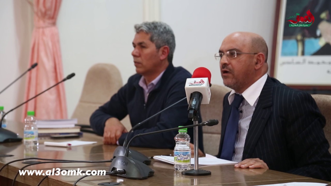 قاعديون يفشلون في نسف محاضرة لأوريد وهذا رده عليهم