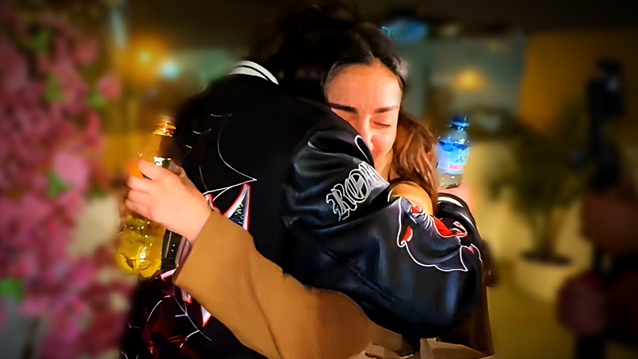 MARY SE DESPIDE DE SUS AMIGOS, FIN DEL VIAJE 😥