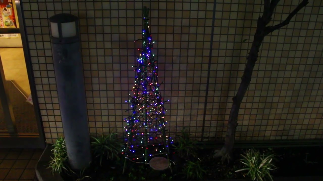 🎄クリスマスツリー🎄　ツリーのオーナメント発光動画　東急バス池上営業所にて