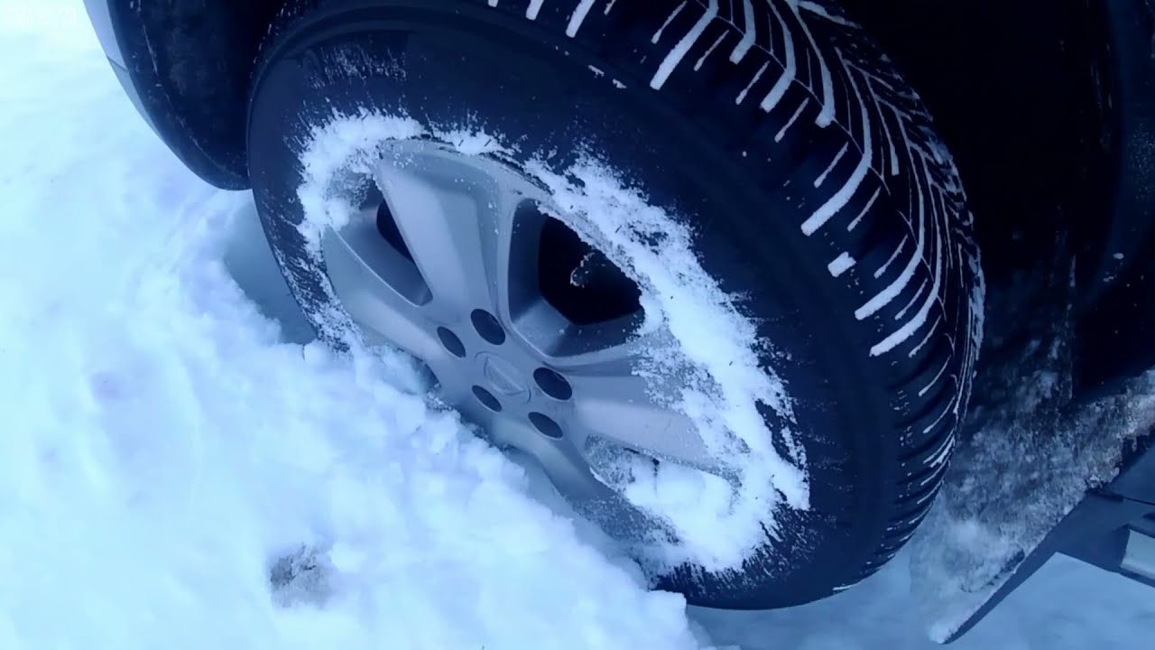 MICHELIN CROSS CLIMATE SUV IN ACTION